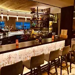 Bar & Restaurant Hotel