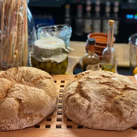 فندق Bar & Restaurant جيرلوس