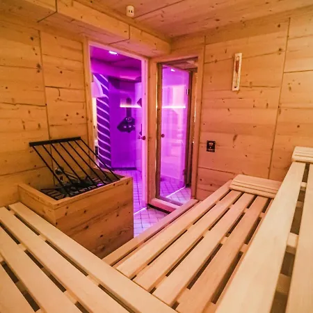 Bar & Restaurant فندق