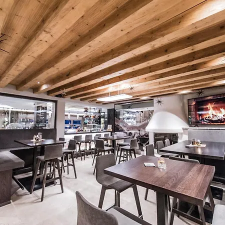 Bar & Restaurant 4* Герлос