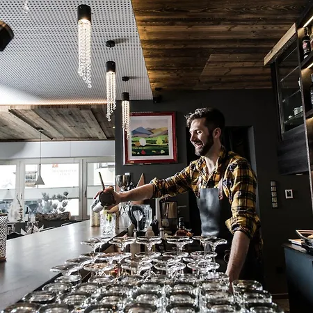 Отель Bar & Restaurant Герлос