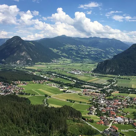 فندق Bar & Restaurant