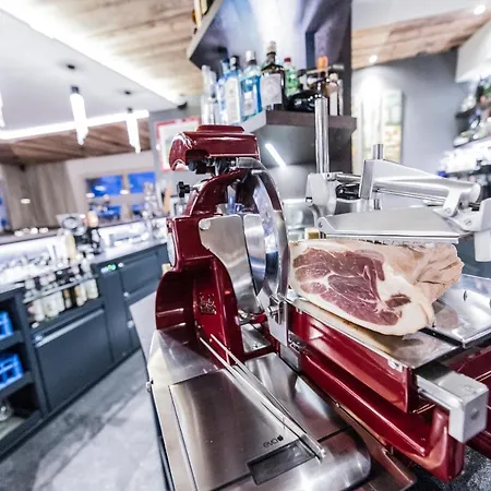 Bar & Restaurant Hotell