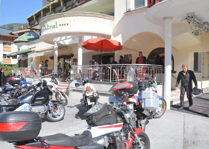 Bar & Restaurant Отель 4*