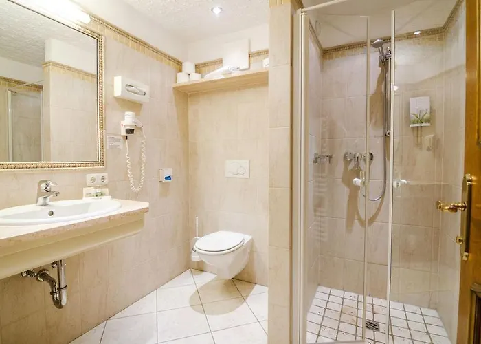 Hotel Bar & Restaurant