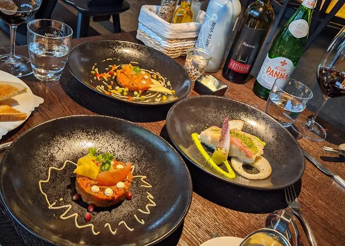 Bar & Restaurant Отель