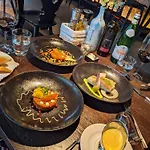 Bar & Restaurant Hotel