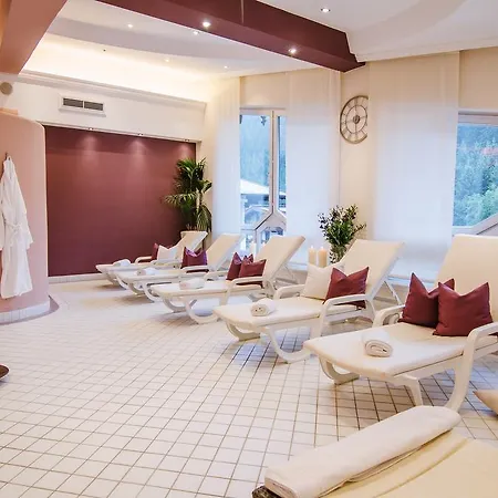 Hotel Bar & Restaurant 4*