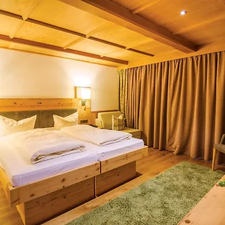 Hotell Hotel Central Bar & Restaurant Gerlos