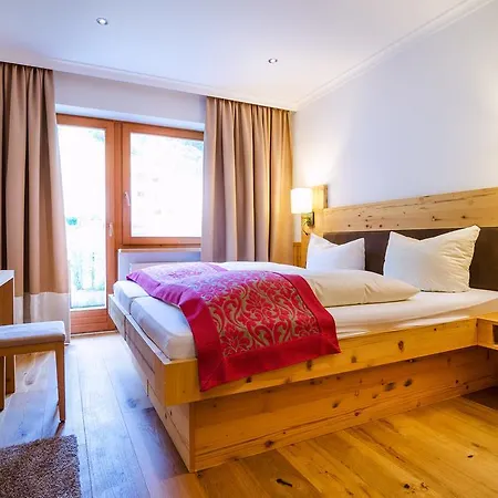 Hotell Hotel Central Bar & Restaurant Gerlos