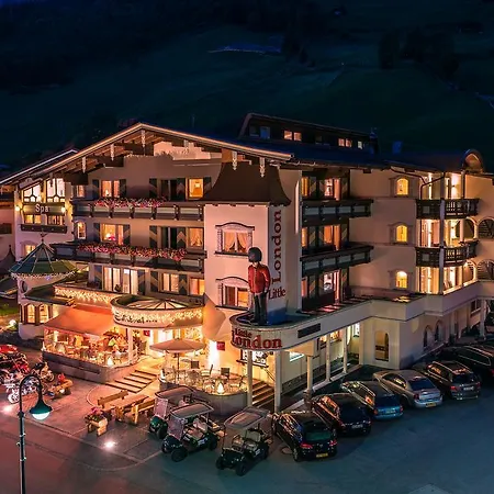 Hotel Central Bar & Restaurant