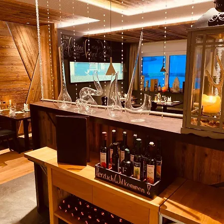 Hotel Central Bar & Restaurant 4*
