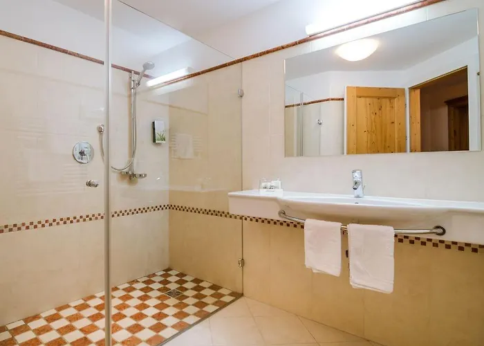 Bar & Restaurant Szálloda